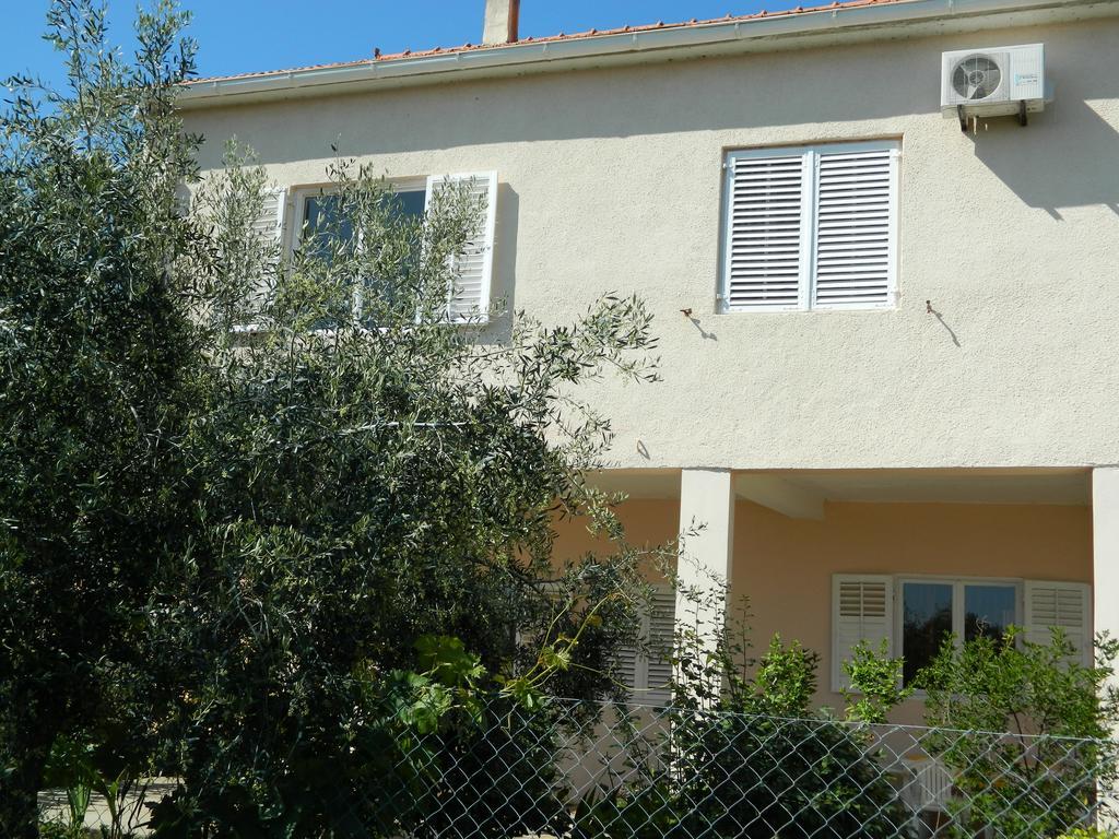 Bartulovi Dvori Appartement Poljica  Buitenkant foto