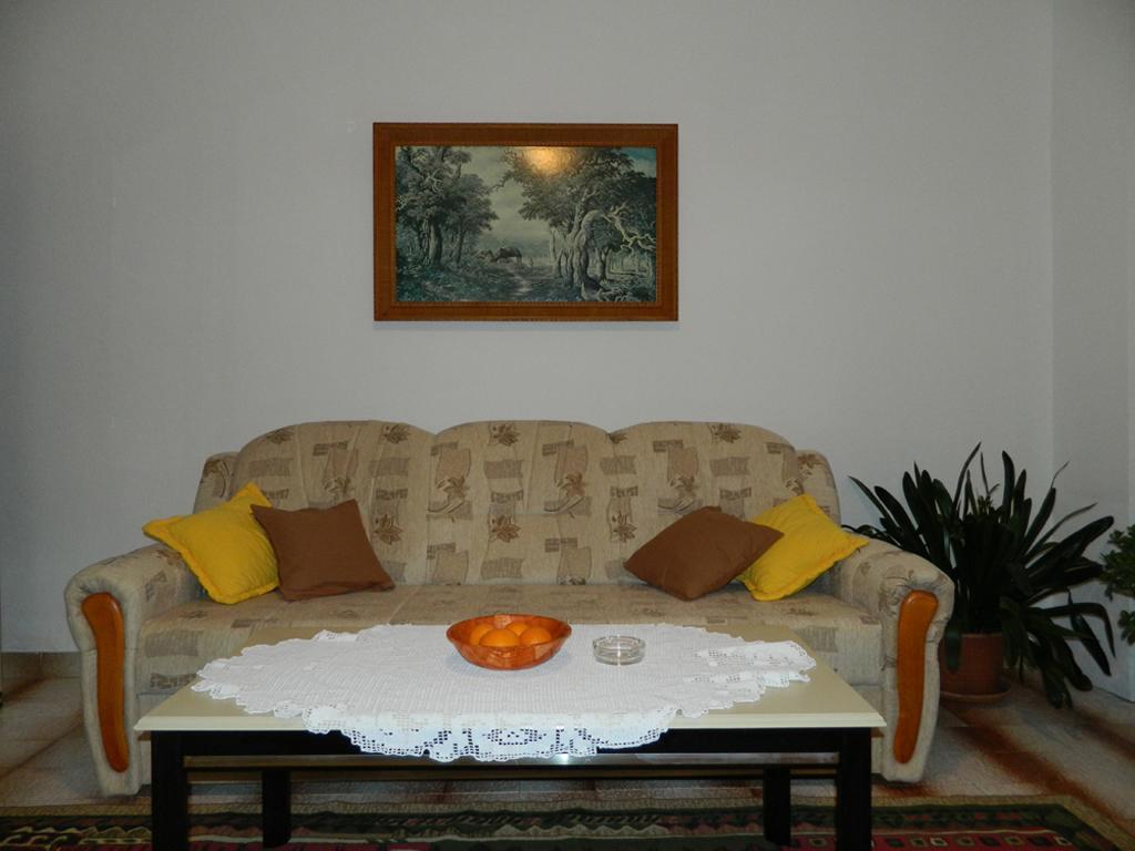 Bartulovi Dvori Appartement Poljica  Buitenkant foto